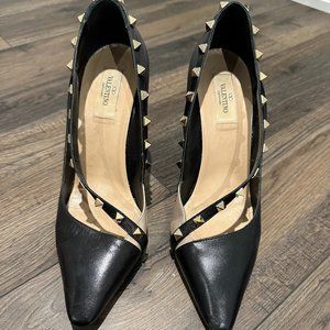 VALENTINO GARAVANI Rockstud Cross-Strap 100mm Pump